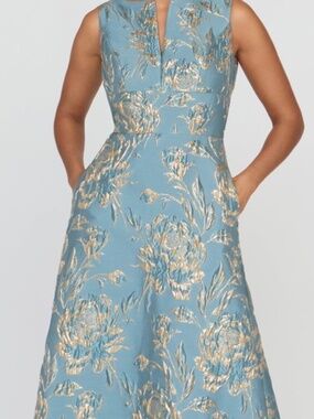 Kay Unger Gown